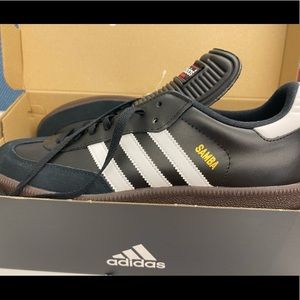 Men’s Adidas Samba Classic